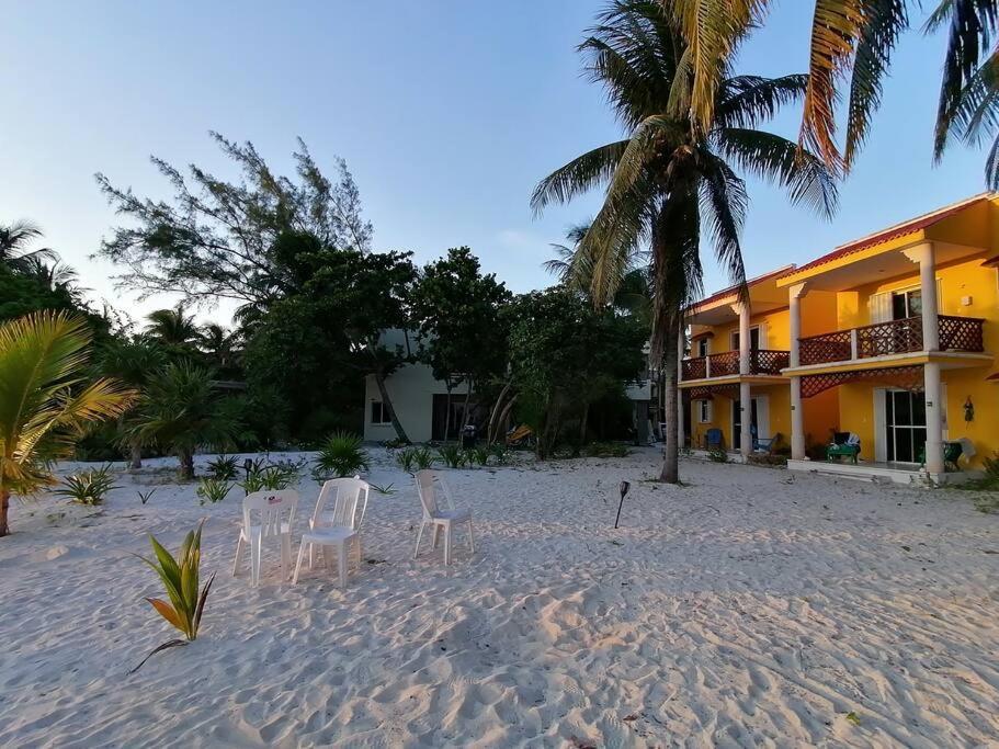 Marysol Beachfront Next To Nomads D2 Isla Mujeres
